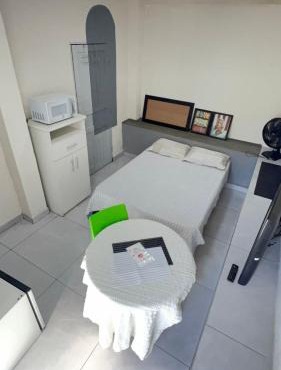 Quarto compacto no Centro de Foz
