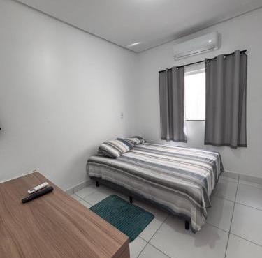 Quarto Executivo em Bacabal-MA - TV, Frigobar e Ar-condicionado