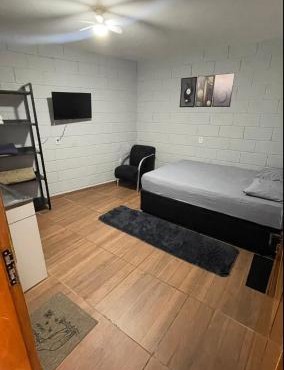Quarto Para Dormir Próximo do Aeroporto Gru POUSO RÁPIDO