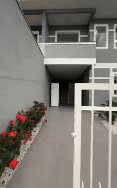 Quarto Para Mulheres, Casa Familiar