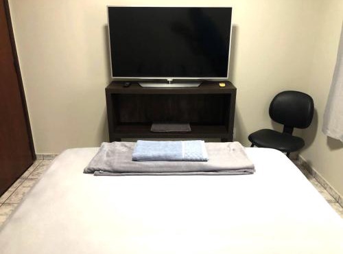 Quarto Queen com Ar, Bairro Nobre, Copa, mais Banheiro