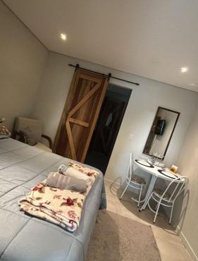 Quarto suíte privativo acesso independente