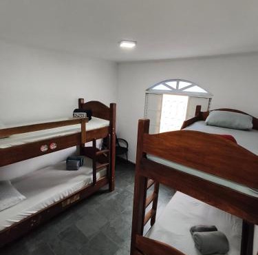 Quartos coletivos para equipe ou família