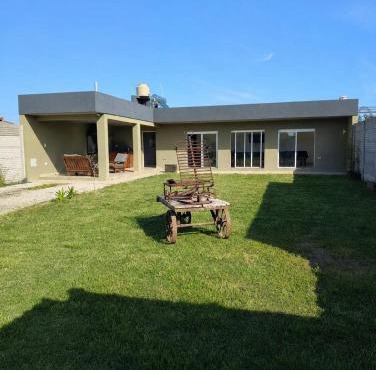 Quincho Monoambiente Con Parrilla