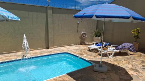 Rancho charmoso e completo próximo ao rio no Village Tiete em Borborema SP