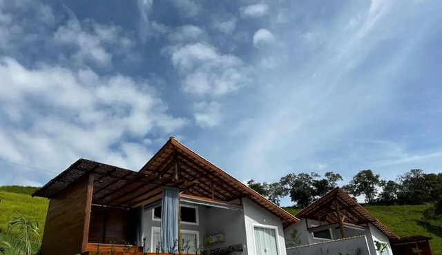 Rancho Ipês do Lago Chalés Premium na Fazenda 01