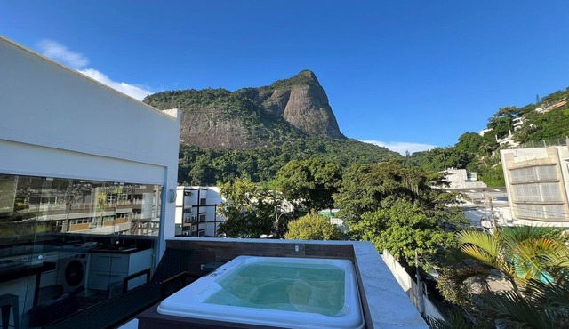 Recanto do Joá - cobertura com vista da pedra da Gávea