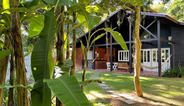Recanto para relaxar com a natureza e os pássaros