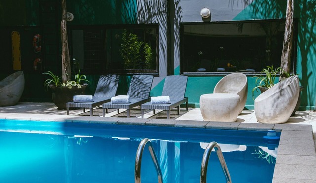 Recoleta Chic: apartment steps from Arroyo Street