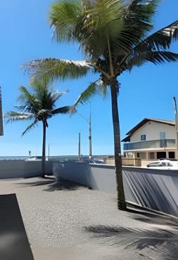 Refúgio ensolarado a poucos passos do mar