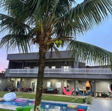 Refuge 100m from the Beach - Complete