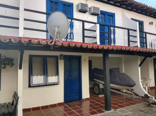 RESIDENCIA DOS LEAIS