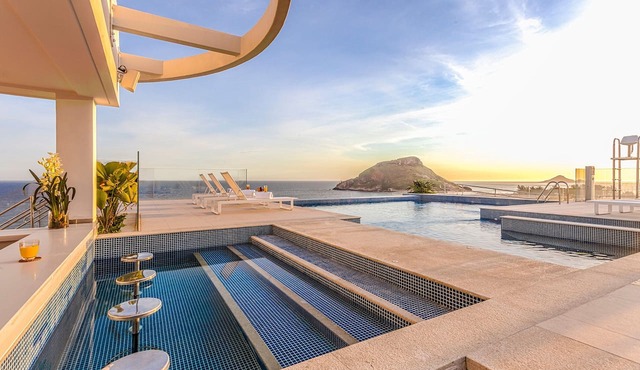 Room Perfect for Adventure Seekers | 0.8 Mi from Asa Rio Restaurante Recreio