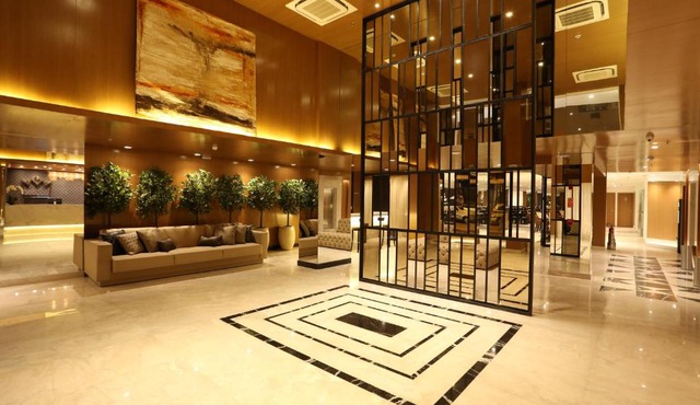 Royal Regency Palace Hotel