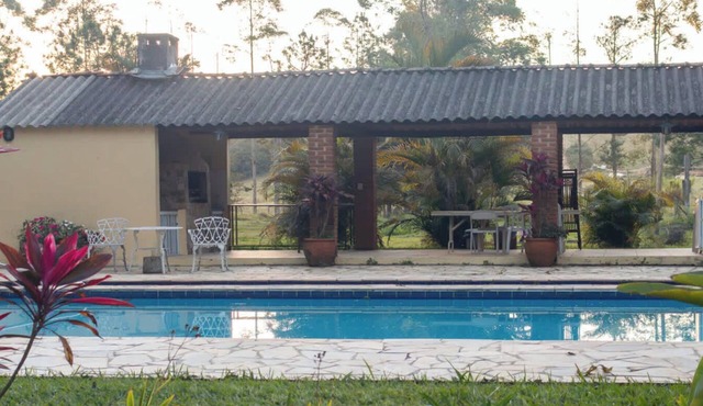 Sítio em Sarapuí com Lazer Completo