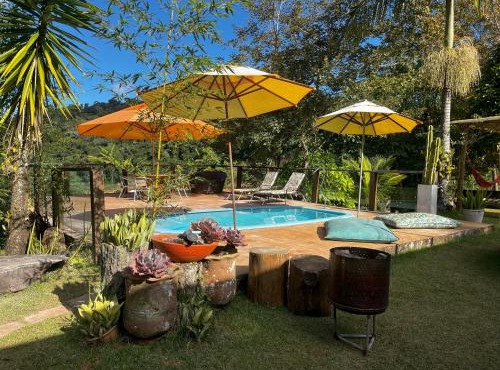 Sítio Recanto dos Lagos piscina sauna e churrasqueira