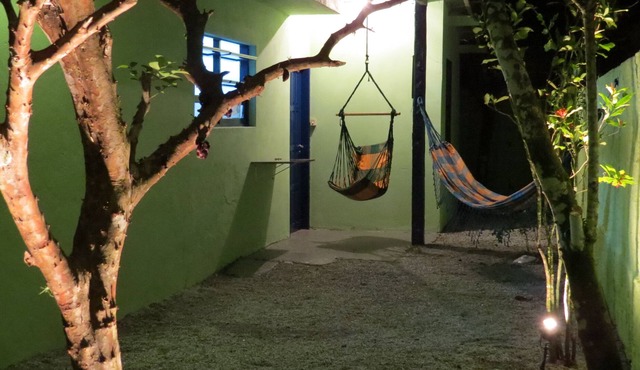 SAHY BAR ONLY 40 METERS FROM THE BEACH / air-conditioned