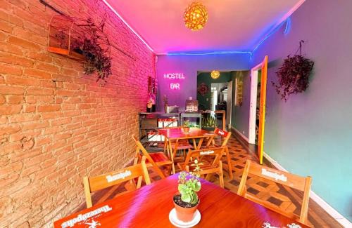 Santo Hostel Bar