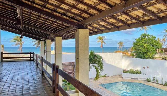 Seafront beach house on Cumbuco beach