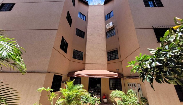 Second floor - 4 beds - well located
