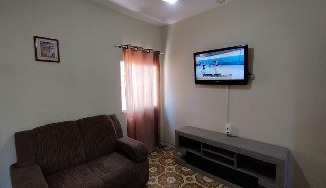 Seu Apto Praia da Costa 14 Simples Grande Econômico Ar Cond Cozinha Mobiliado 1 Quarto com 5 camas 1 Sala com cama Centro Local Excelente 521 e 526