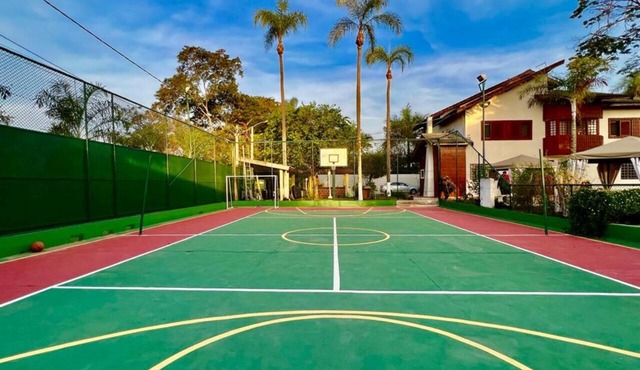 Shared country house for rent for 20 guests.