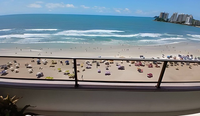 SHB - Oceanfront on Pitangueiras Beach