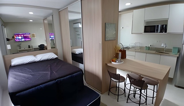 SHB - Wake up with the Breeze: Charming Apartment