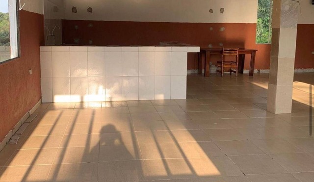 Site in Embu-Guaçu with ballroom, games and pool!