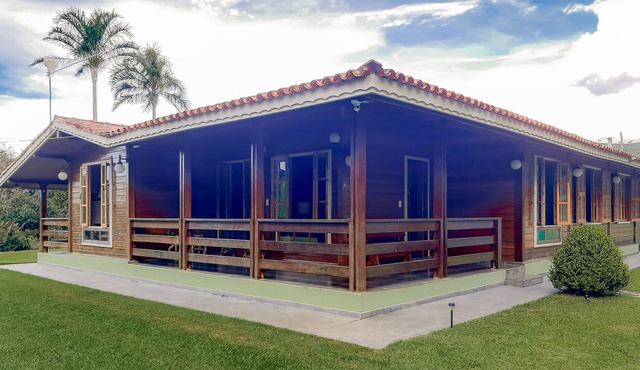 Site with a wooden house in the south of Minas, 120 km from São Paulo