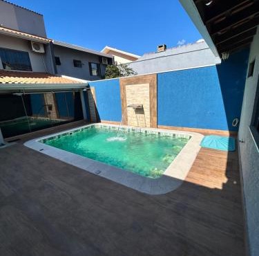 Sobrado, 4 Quartos, Piscina, até 12 pessoas