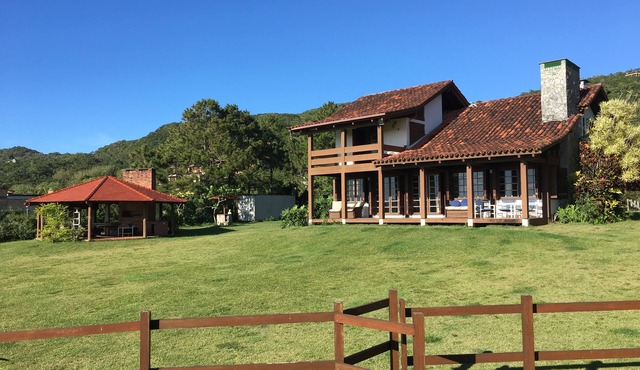 SOUTH FRONT OF SILVEIRA BEACH IN GAROPABA