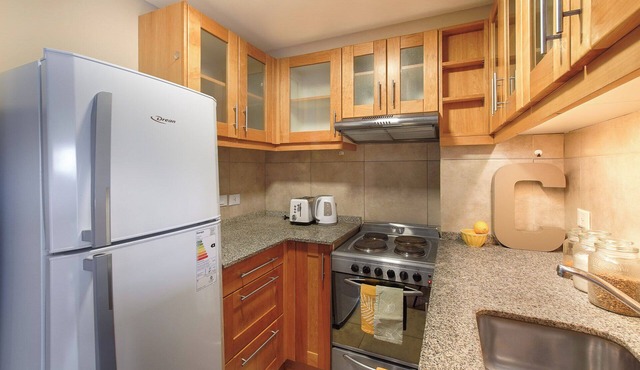 Spacious Central Apartment with Garage