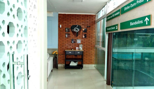 Spacious 5-bedroom house in charming Brasília with WiFi, AC