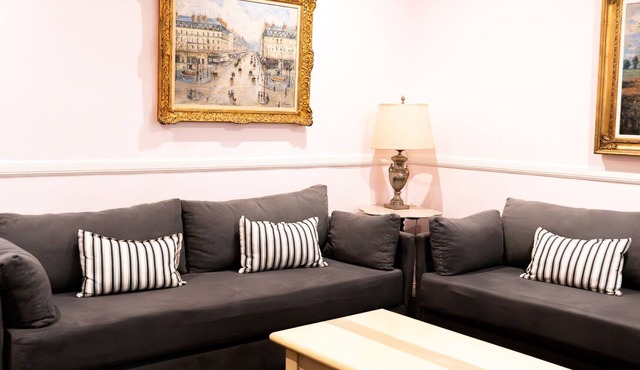 Spacious and classic: Family apartment in San Telmo