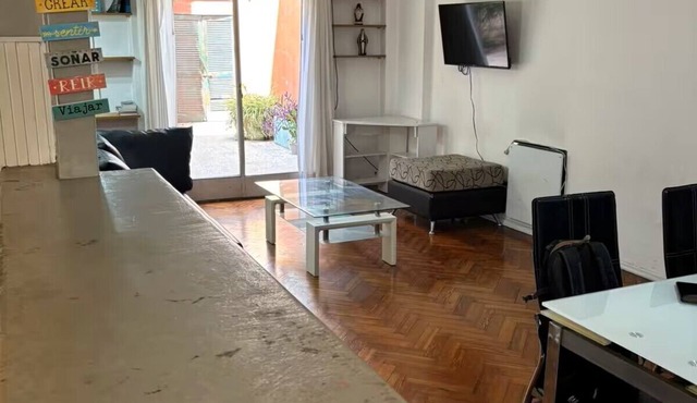 Spacious and comfortable apartment in Martinez