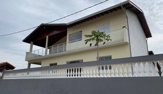 Spacious and cozy country house to welcome your family.