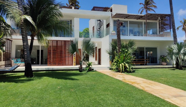 Spacious apartment – with a lot of privacy - in a small-scale exclusive condo.