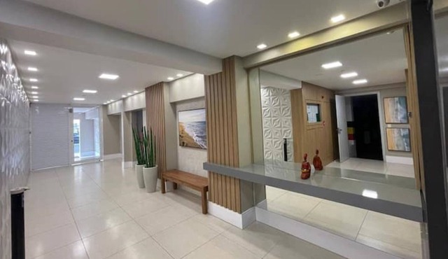 Spacious Apartment - Central and Next to the Sea