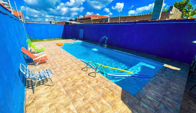 Spacious house, 5 minutes from the beach in Itanhaém.