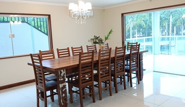Spacious house in Paraty, with 5 bedrooms.