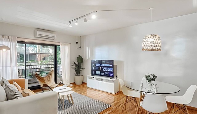 Spacious in Palermo Hollywood Work Space & Pool