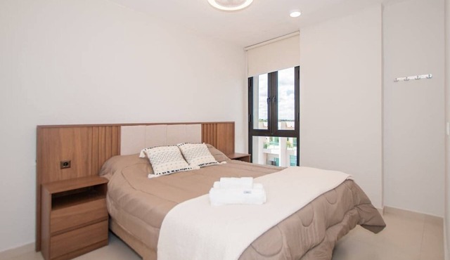 Spacious Two BR with City Views, Pool and Gym in Asunción