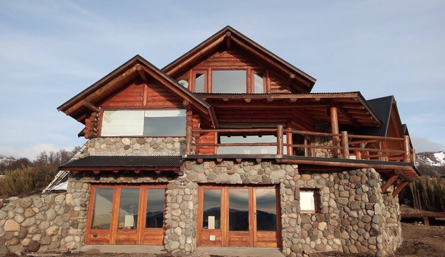 Spectacular house for 8 to 12 people in Cerro Chapelco Ski-LasPendientes