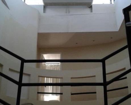 stratus hostel