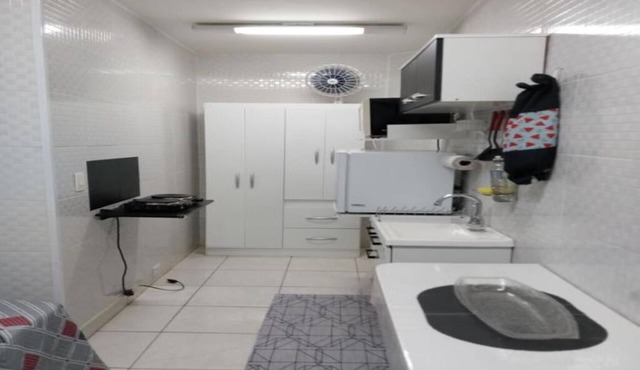 Studio apartment 500m from the subway and 3km from Morumbi.