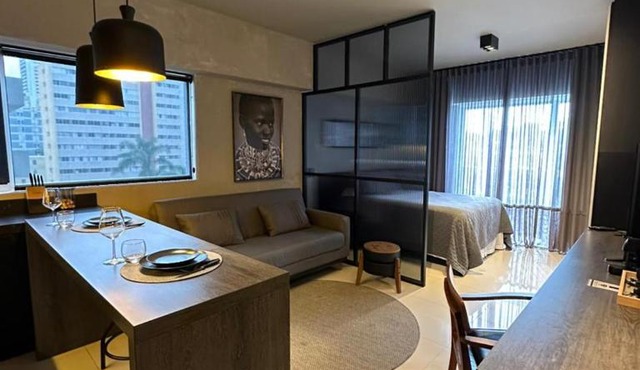 Studio 406 no Centro Cívico com Piscina Aquecida, Academia, Sauna e Garagem
