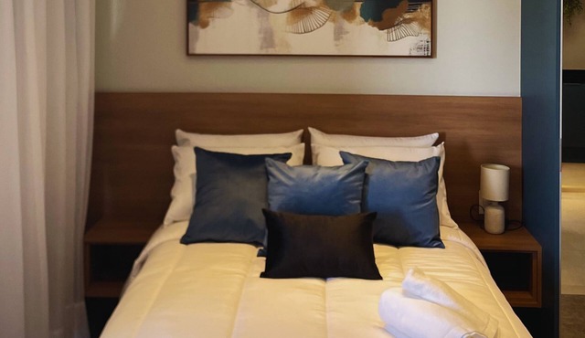 Studio apartment next to Iguatemi Shopping Mall | Swimming pool and garage
