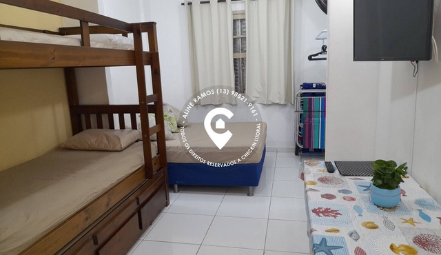 Studio apartment with Wi-Fi one block from the beach.