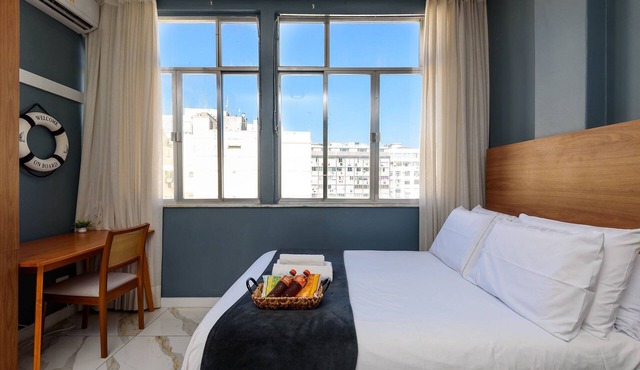 Studio Blue & Quiet w/AC |5 min Beach in Rio de Janeiro
